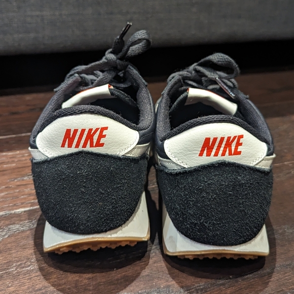 Nike Daybreak Sneakers - Picture 8 of 8